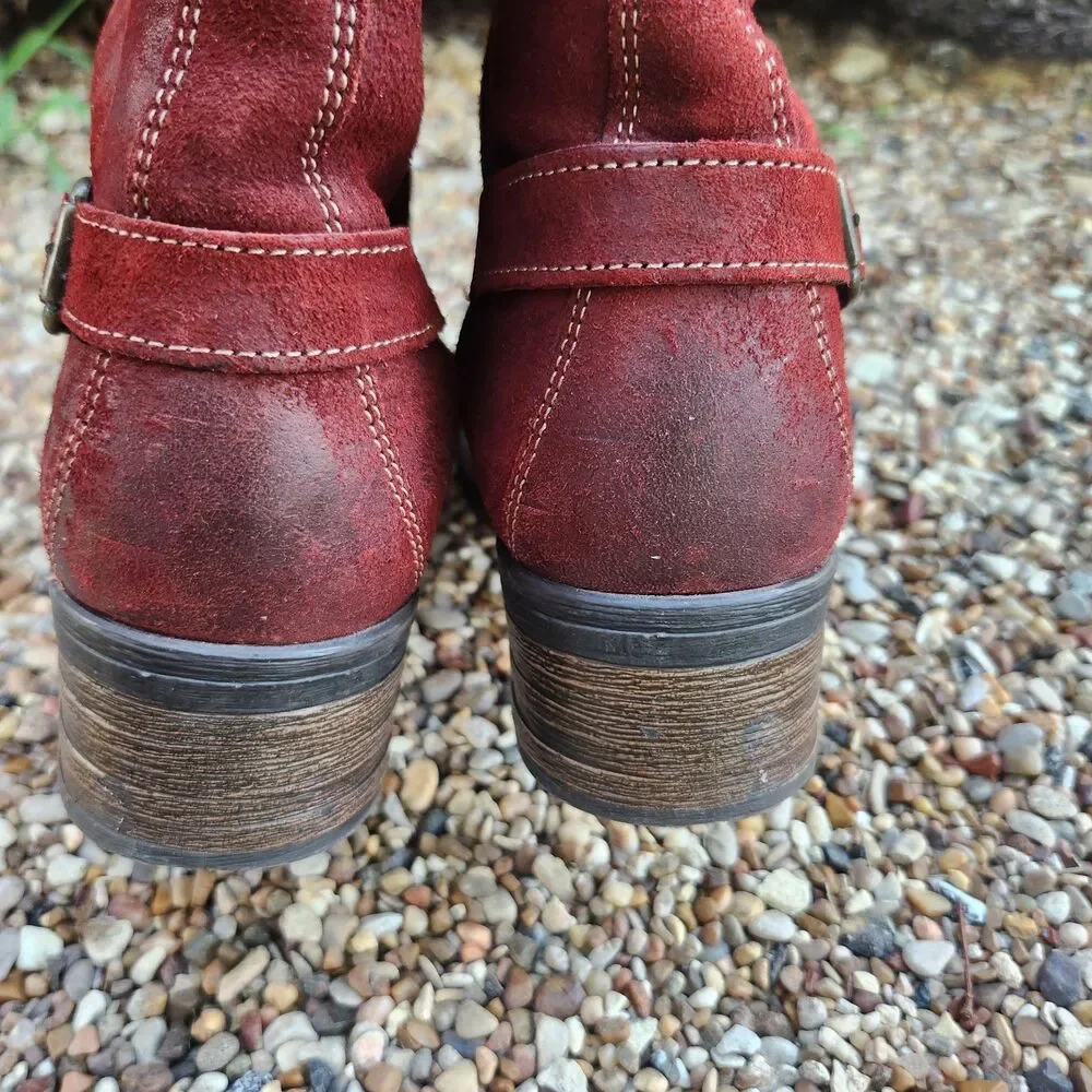 TAOS Tall Crave Red Suede Lace Up Side Zip Boots Women's  US 8 - 8.5 / EU 39 Tag